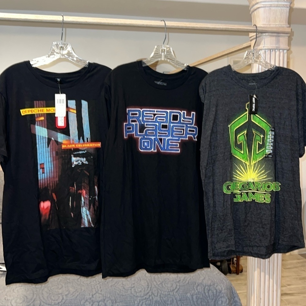 Bundle of Three Graphic Shirts Size Large